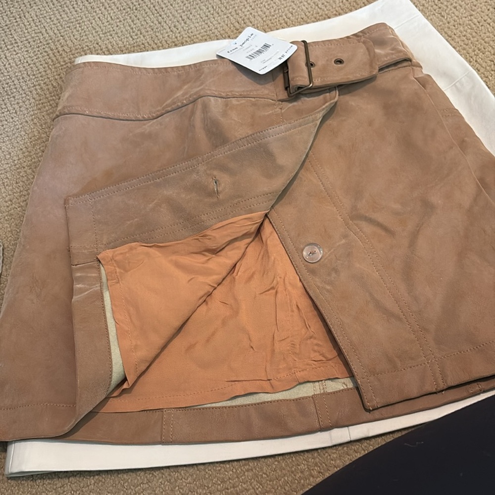NWT Free People tan suede mini skirt size 4 - Picture 2 of 3